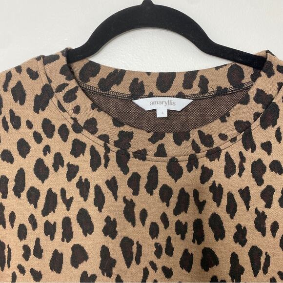 Amaryllis Leopard Cheetah Animal Print Mob Wife Sweater 3/4 Sleeves Size Large - Picture 2 of 9